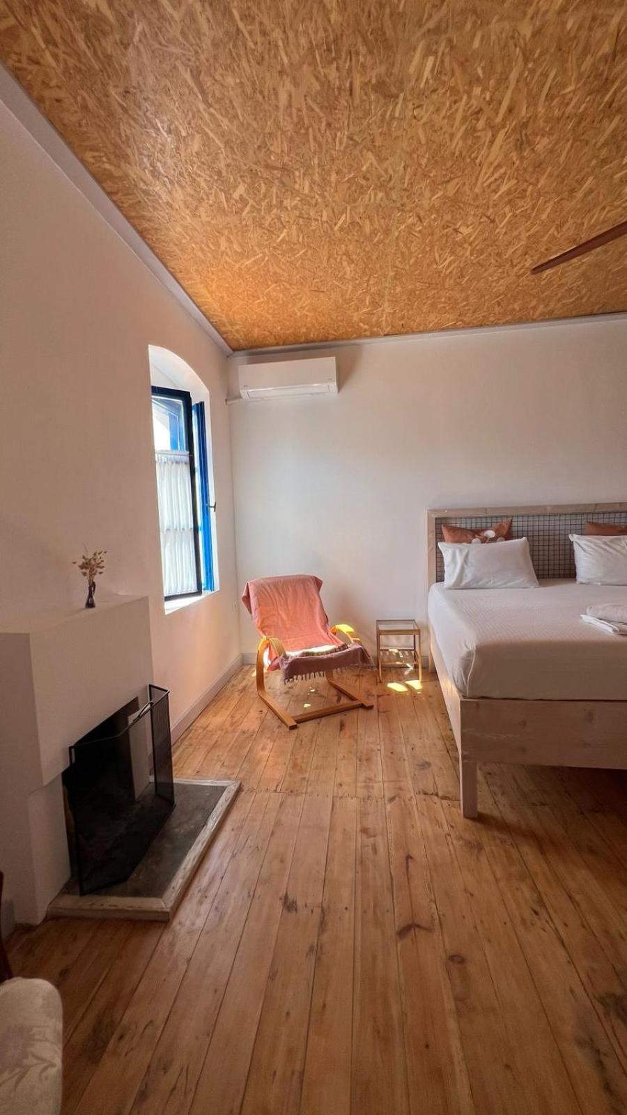 Himara Hostel * Химара