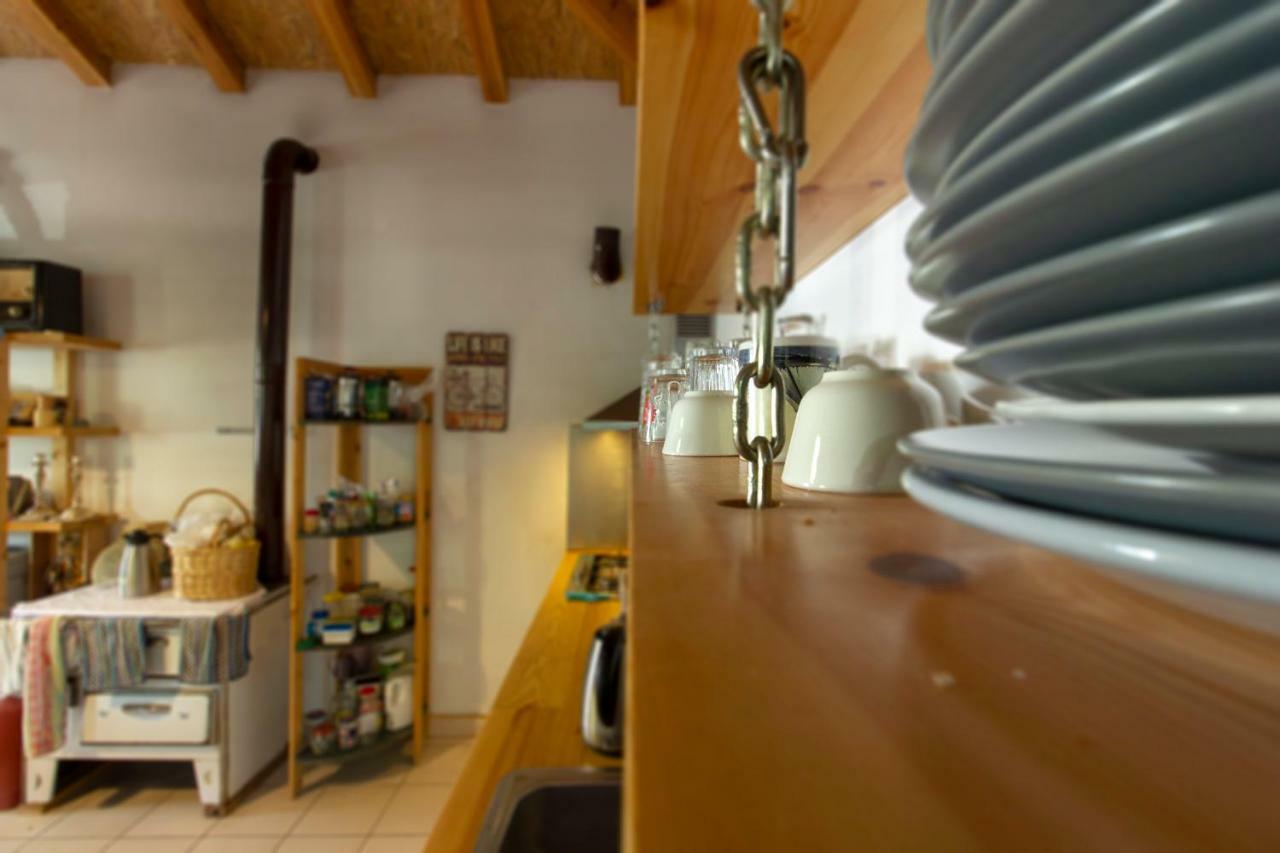 Himara Hostel *