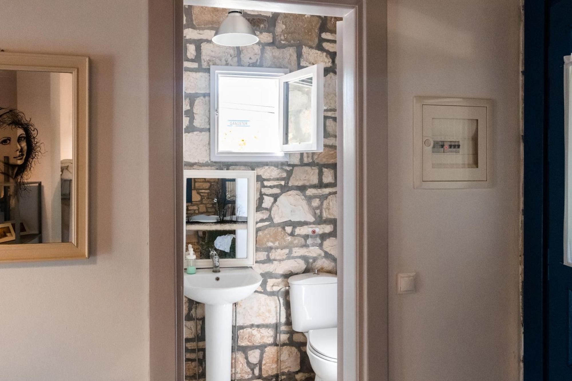 Hostal Himara Himarë