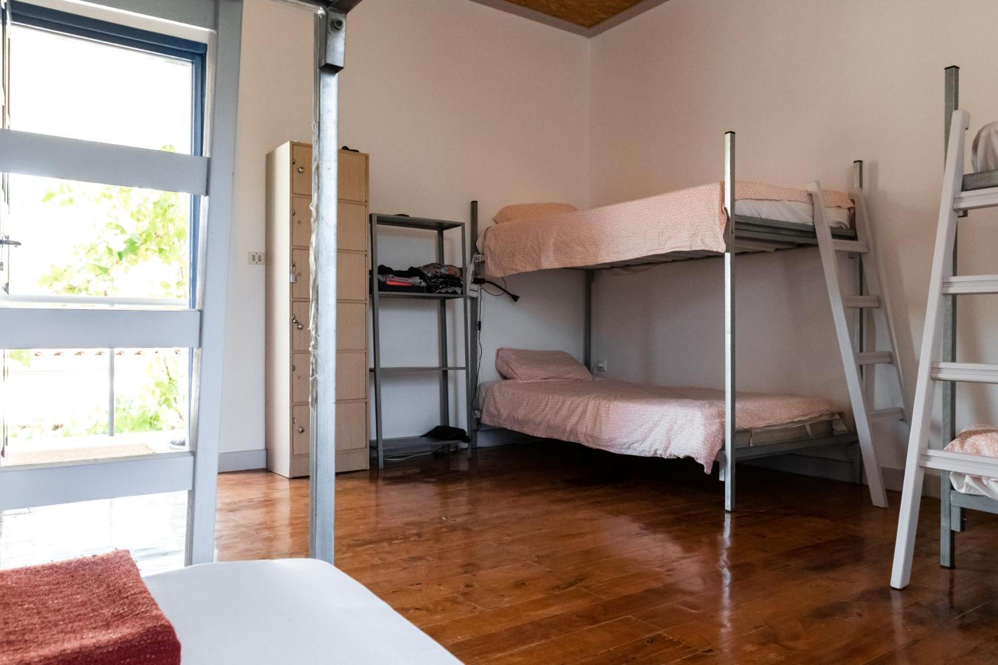 Himara Hostal