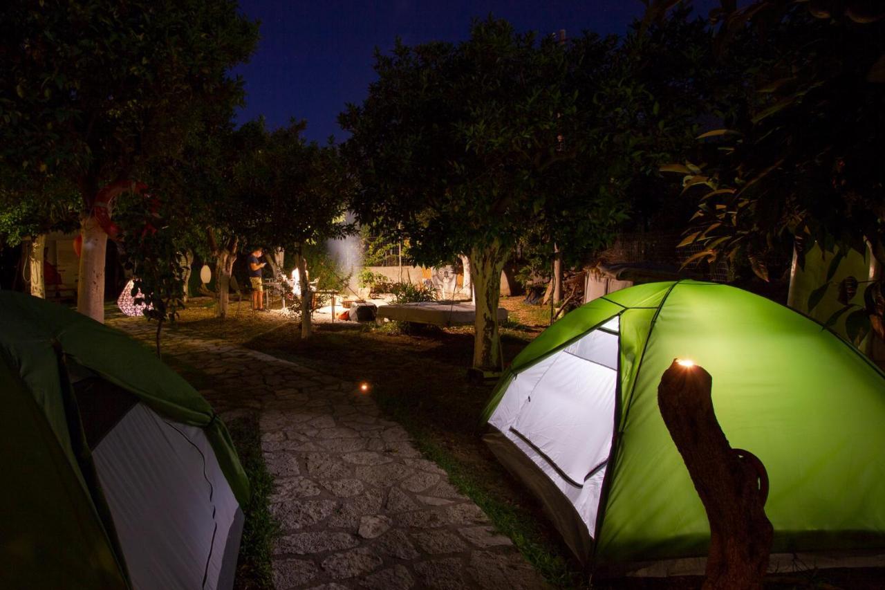 Hostal Himara *