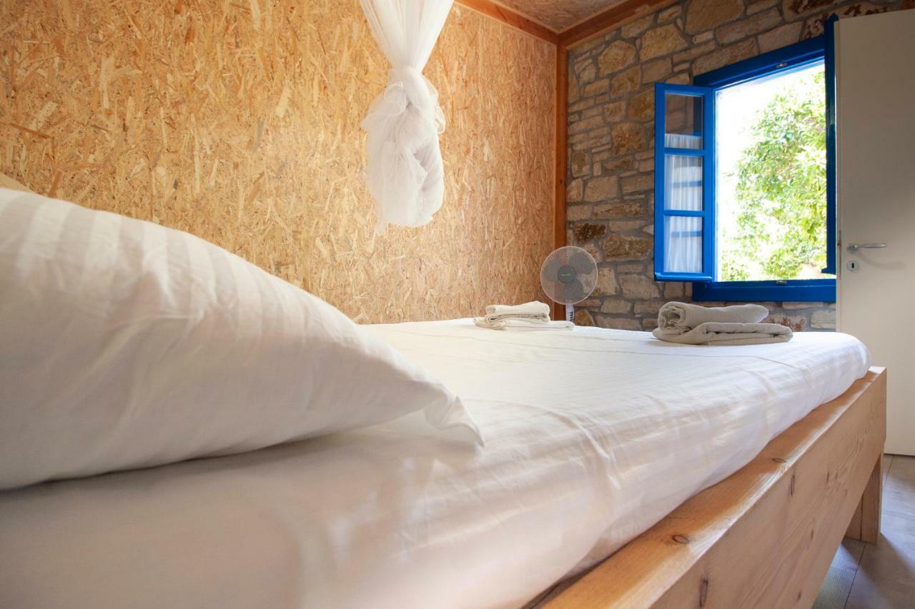 Hostal Himara