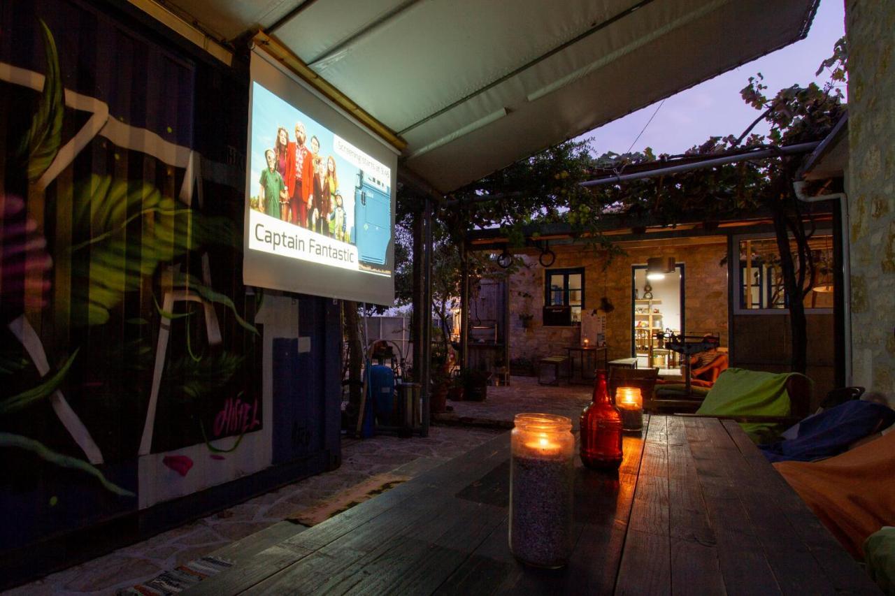 Himara Hostal